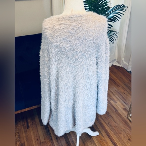 Free People Silver Cloud Gray Faux Fur Medium Open Cardigan Sweater - Picture 13 of 14